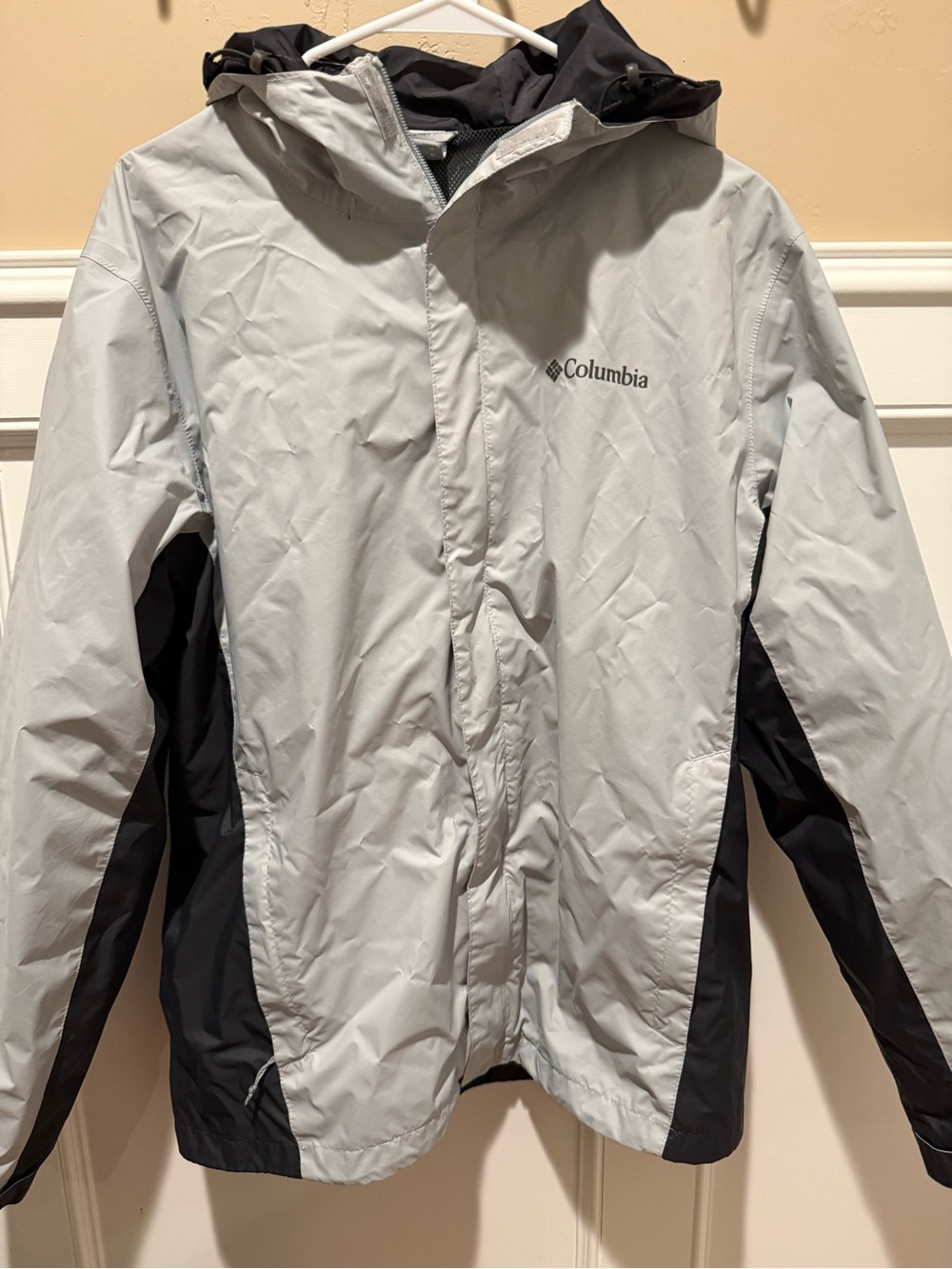 Columbia Light Gray and Black Hooded Rain Jacket
